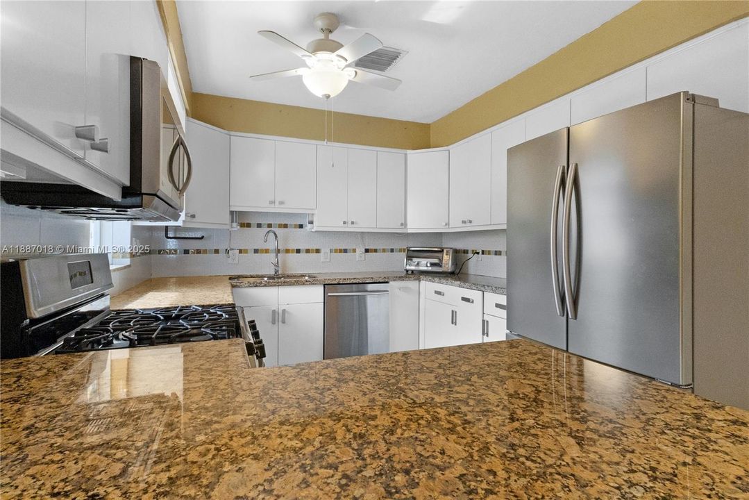 Active With Contract: $595,000 (3 beds, 2 baths, 1480 Square Feet)