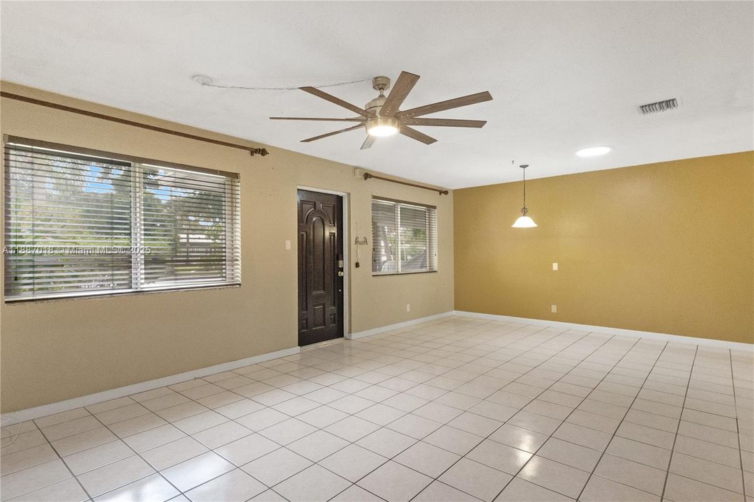 Active With Contract: $595,000 (3 beds, 2 baths, 1480 Square Feet)