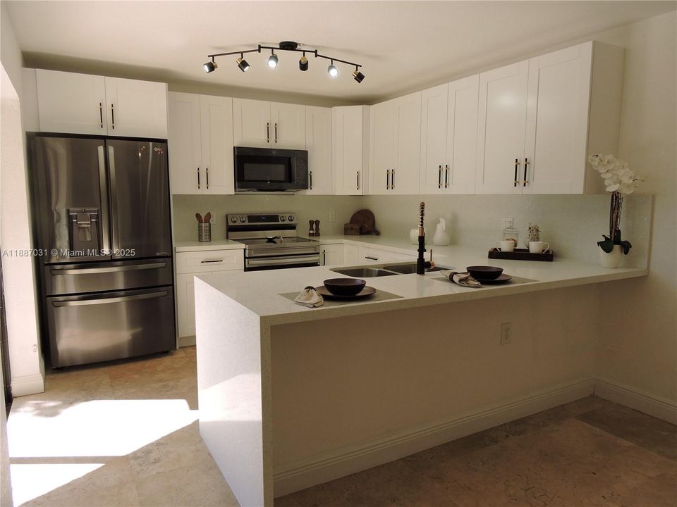 Недавно арендовано: $3,400 (3 спален, 2 ванн, 1654 Квадратных фут)