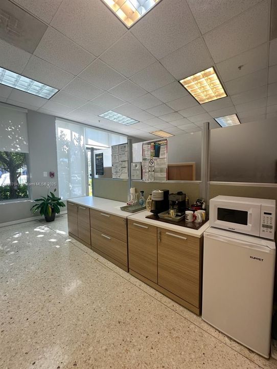 出租: $1,200 (0 贝兹, 0 浴室, 0 平方英尺)