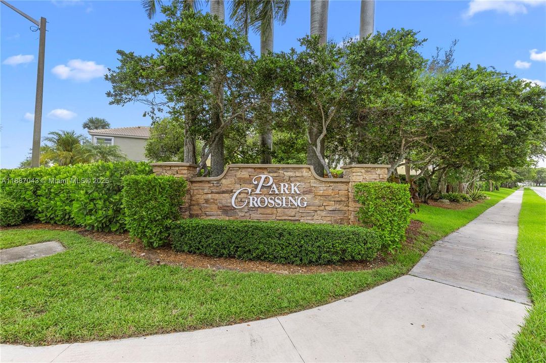 合同活跃: $520,000 (3 贝兹, 2 浴室, 1515 平方英尺)