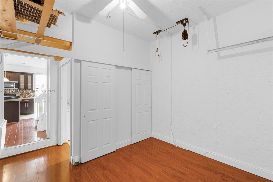 合同活跃: $520,000 (3 贝兹, 2 浴室, 1515 平方英尺)