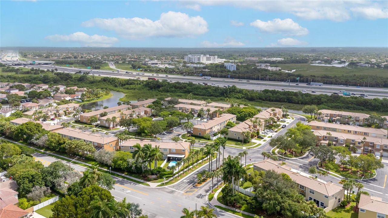 合同活跃: $520,000 (3 贝兹, 2 浴室, 1515 平方英尺)