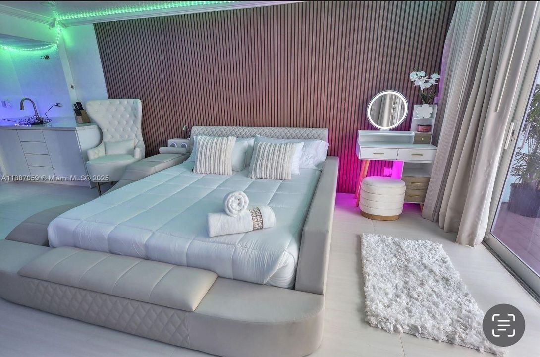 待售: $199,000 (0 贝兹, 1 浴室, 360 平方英尺)