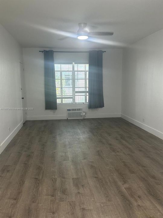 En Renta: $2,400 (2 camas, 2 baños, 921 Pies cuadrados)