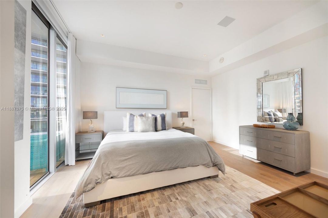 待售: $7,950,000 (3 贝兹, 3 浴室, 2778 平方英尺)