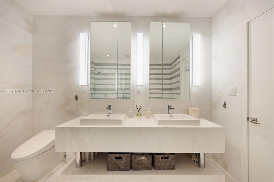 待售: $7,950,000 (3 贝兹, 3 浴室, 2778 平方英尺)