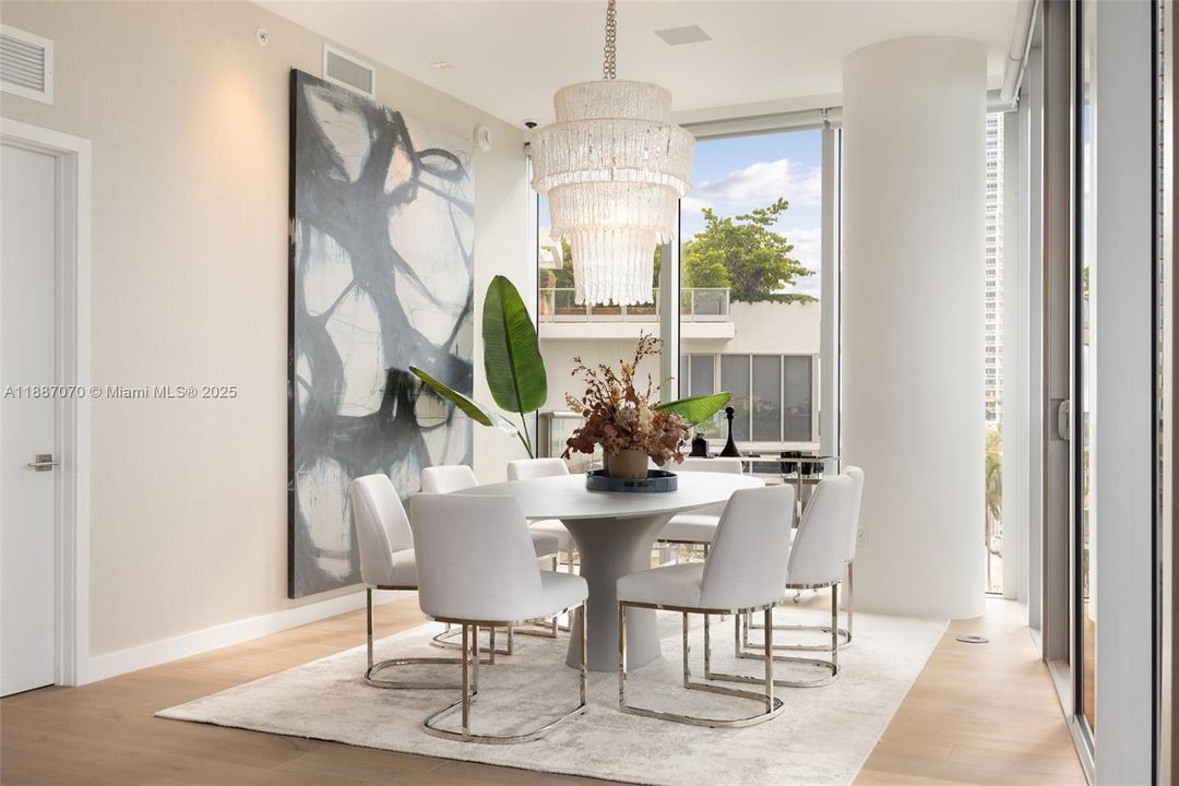 待售: $7,950,000 (3 贝兹, 3 浴室, 2778 平方英尺)