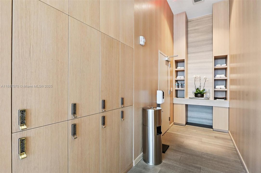 待售: $7,950,000 (3 贝兹, 3 浴室, 2778 平方英尺)