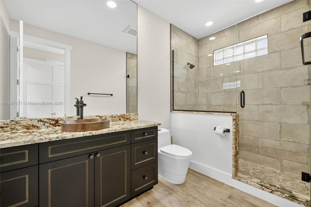 En Venta: $2,700,000 (5 camas, 5 baños, 4175 Pies cuadrados)