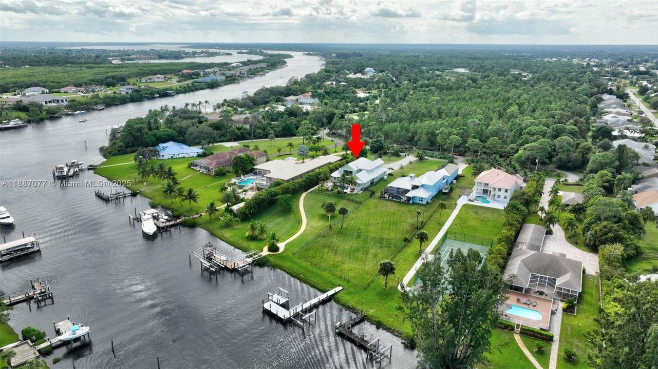 En Venta: $2,700,000 (5 camas, 5 baños, 4175 Pies cuadrados)