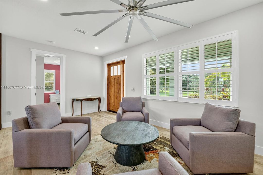 En Venta: $2,700,000 (5 camas, 5 baños, 4175 Pies cuadrados)