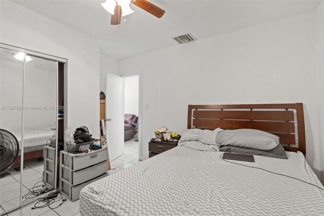 Active With Contract: $499,900 (5 beds, 4 baths, 1304 Square Feet)