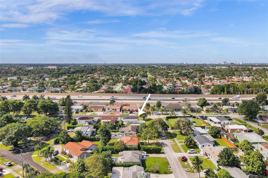 Недавно продано: $675,000 (3 спален, 1 ванн, 975 Квадратных фут)