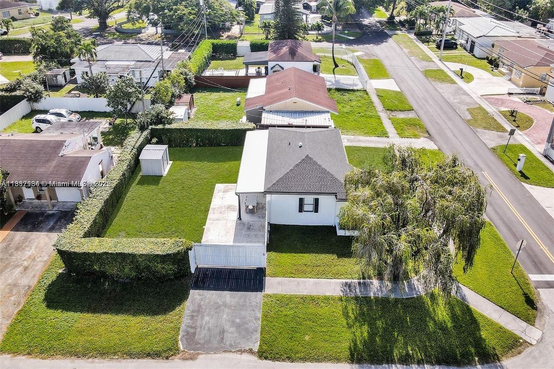 Недавно продано: $675,000 (3 спален, 1 ванн, 975 Квадратных фут)