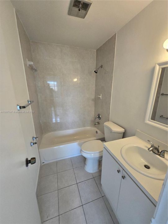 Activo con contrato: $1,850 (1 camas, 1 baños, 605 Pies cuadrados)