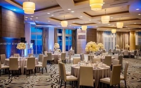 For Sale: $1,650,000 (2 beds, 2 baths, 1477 Square Feet)