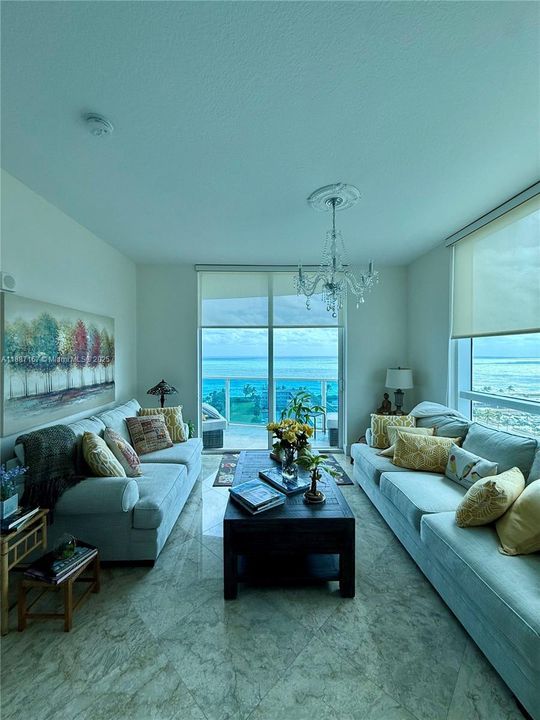 For Sale: $949,000 (3 beds, 3 baths, 1744 Square Feet)