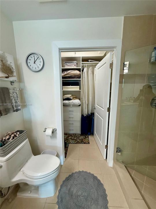 For Sale: $949,000 (3 beds, 3 baths, 1744 Square Feet)