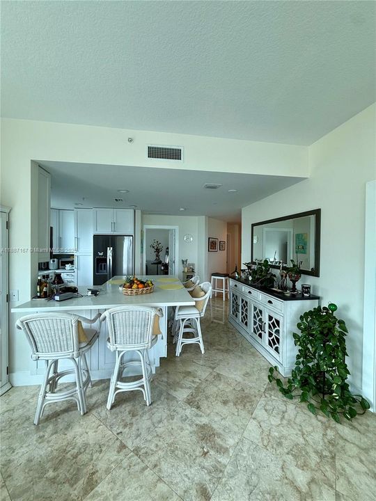 For Sale: $949,000 (3 beds, 3 baths, 1744 Square Feet)