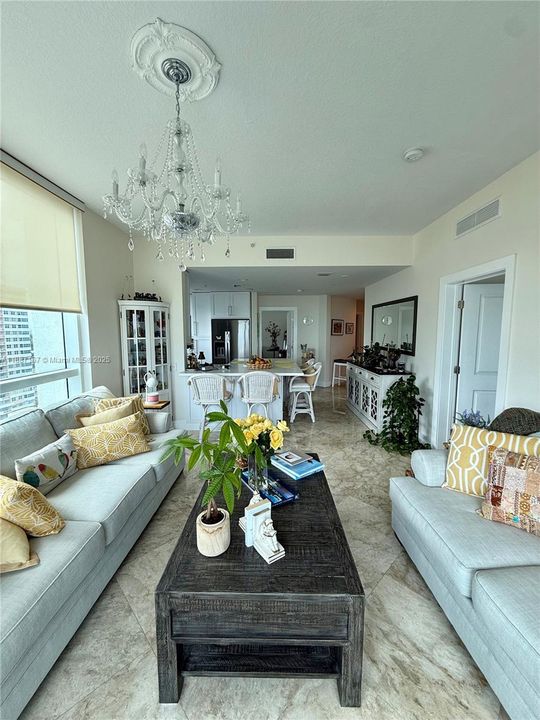 For Sale: $949,000 (3 beds, 3 baths, 1744 Square Feet)