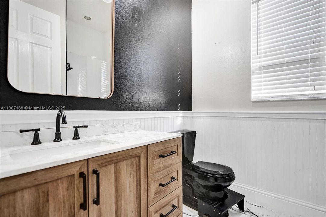 For Sale: $840,000 (5 beds, 3 baths, 3408 Square Feet)