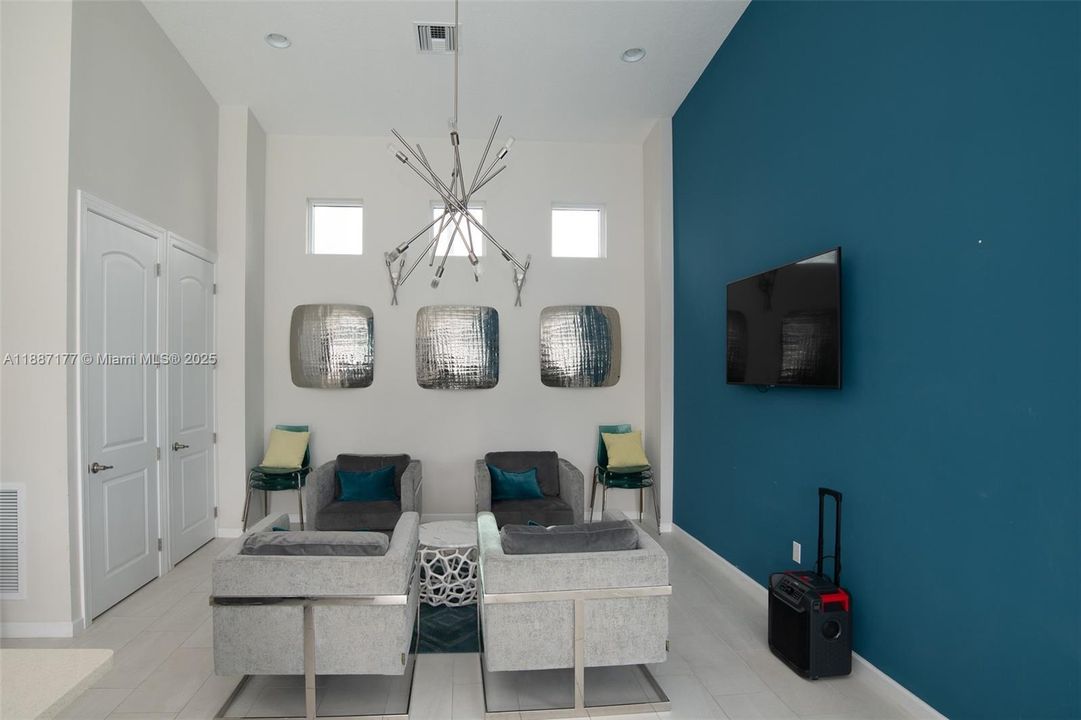 待售: $899,000 (3 贝兹, 2 浴室, 2152 平方英尺)