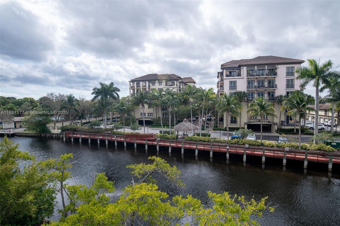 待售: $899,000 (3 贝兹, 2 浴室, 2152 平方英尺)