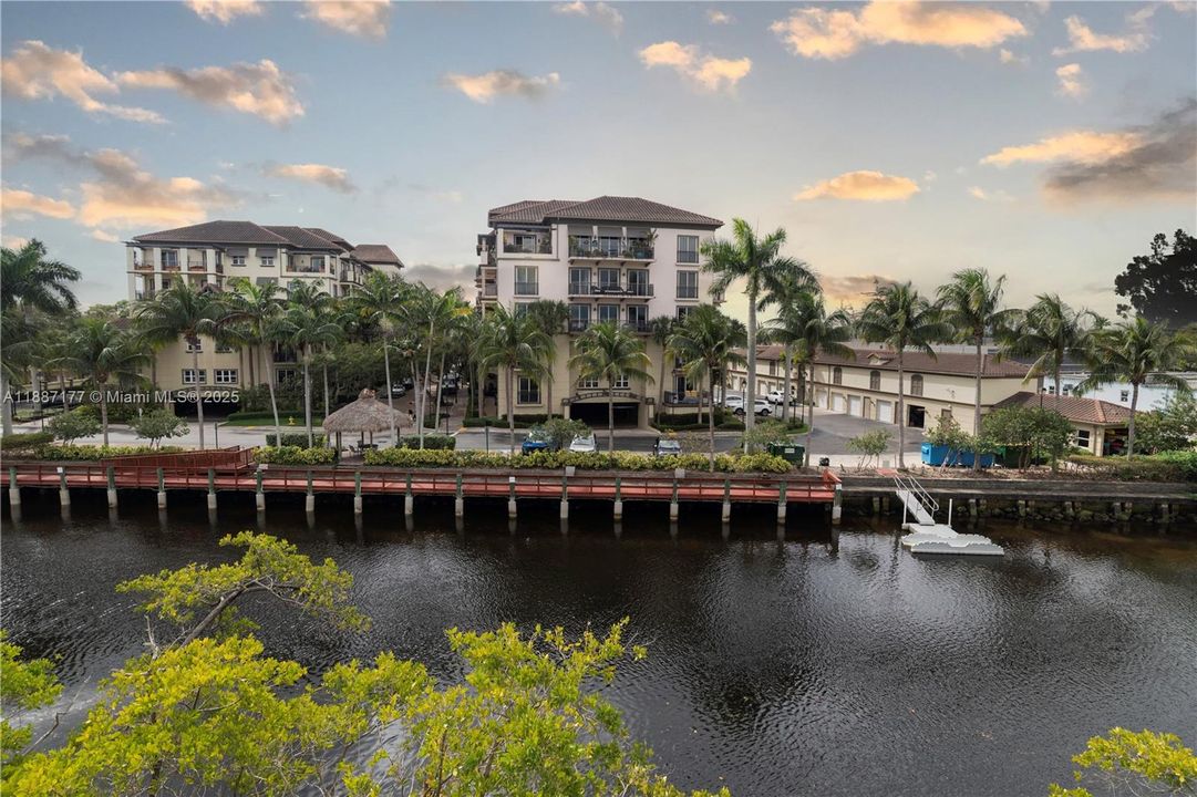 待售: $899,000 (3 贝兹, 2 浴室, 2152 平方英尺)