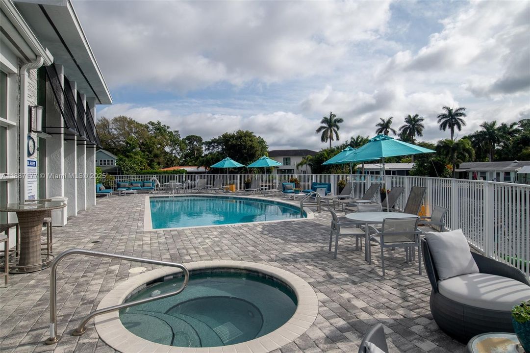 待售: $899,000 (3 贝兹, 2 浴室, 2152 平方英尺)