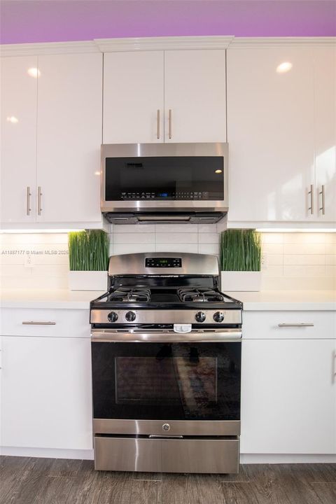 待售: $899,000 (3 贝兹, 2 浴室, 2152 平方英尺)