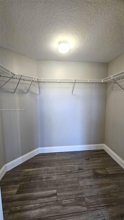 待售: $339,995 (3 贝兹, 2 浴室, 1233 平方英尺)