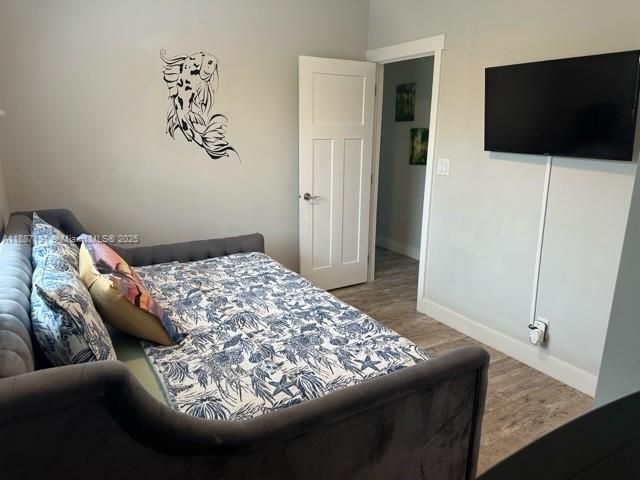 For Rent: $6,000 (4 beds, 2 baths, 1539 Square Feet)