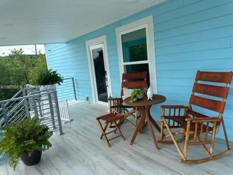 For Rent: $6,000 (4 beds, 2 baths, 1539 Square Feet)