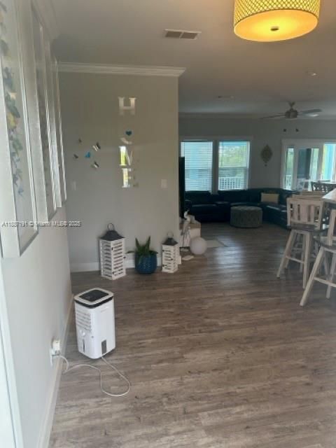 For Rent: $6,000 (4 beds, 2 baths, 1539 Square Feet)