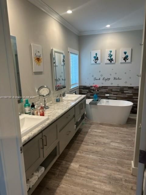 For Rent: $6,000 (4 beds, 2 baths, 1539 Square Feet)