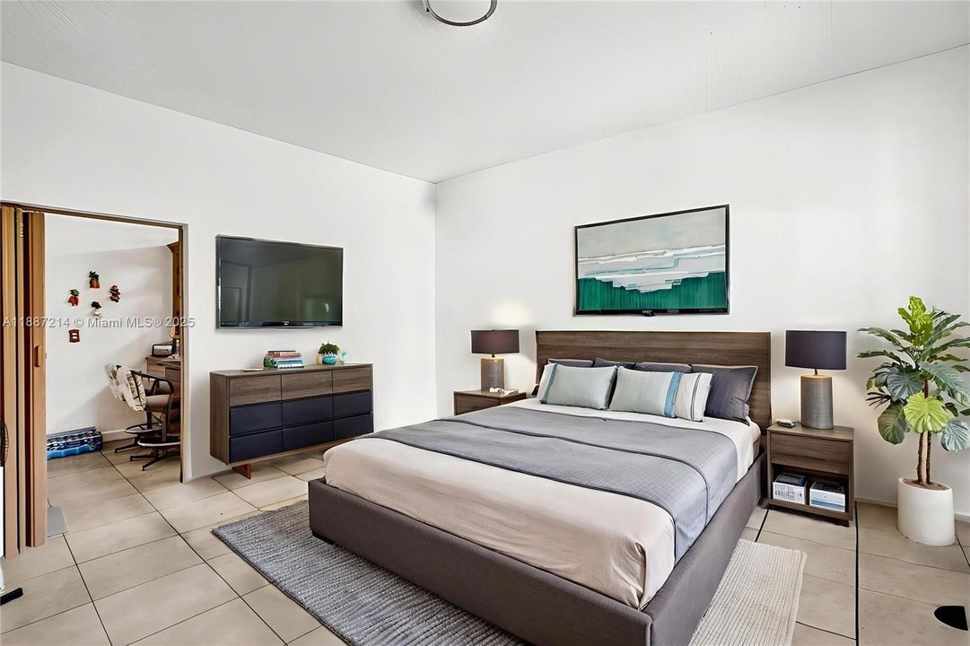 En Venta: $2,250,000 (6 camas, 3 baños, 3032 Pies cuadrados)