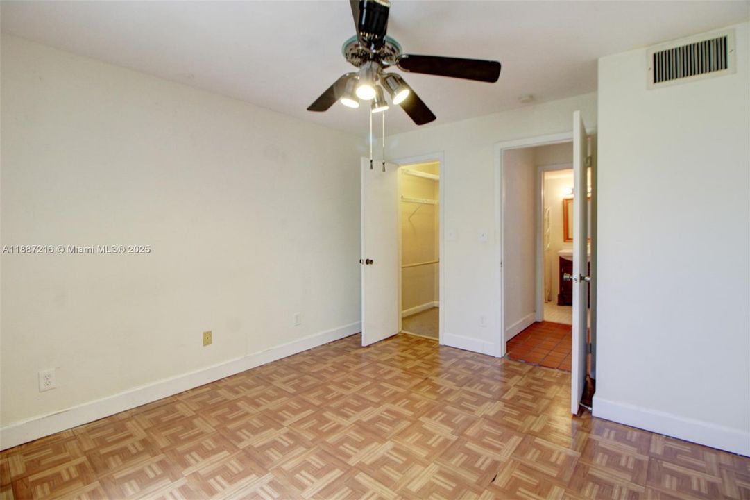 En Venta: $180,000 (1 camas, 1 baños, 560 Pies cuadrados)