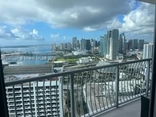 Active With Contract: $380,000 (1 beds, 1 baths, 791 Square Feet)