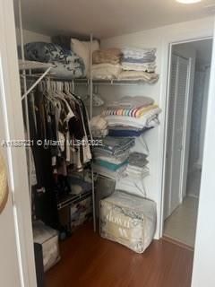 Active With Contract: $380,000 (1 beds, 1 baths, 791 Square Feet)