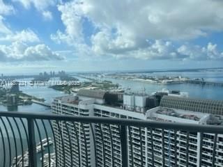 Active With Contract: $380,000 (1 beds, 1 baths, 791 Square Feet)