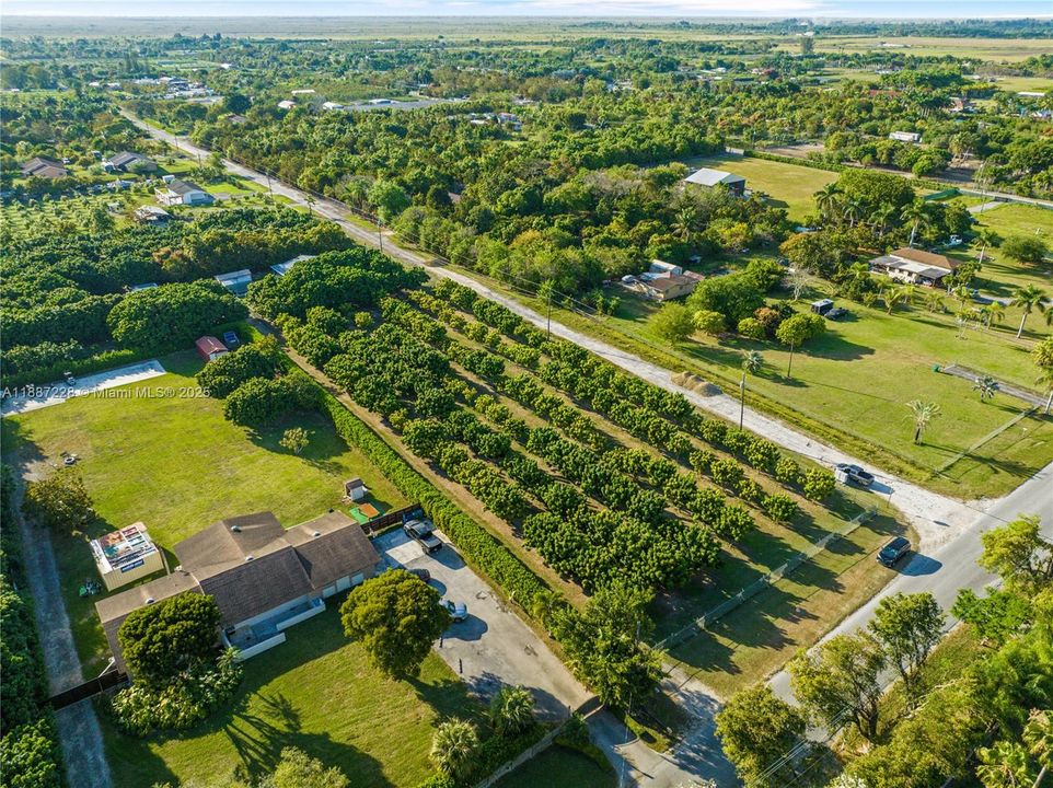 Под контрактом: $350,000 (1.46 acres)