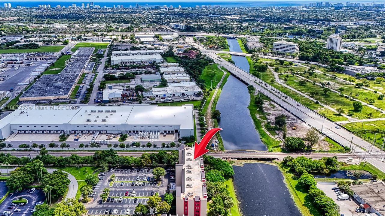 待售: $177,999 (1 贝兹, 2 浴室, 1140 平方英尺)