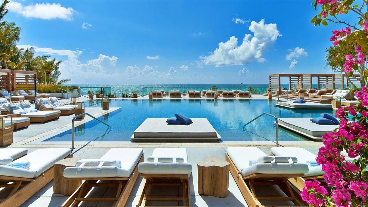 For Sale: $4,000,000 (2 beds, 2 baths, 1239 Square Feet)