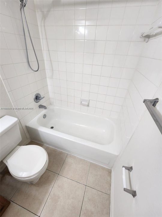 На продажу: $199,000 (3 спален, 2 ванн, 1170 Квадратных фут)