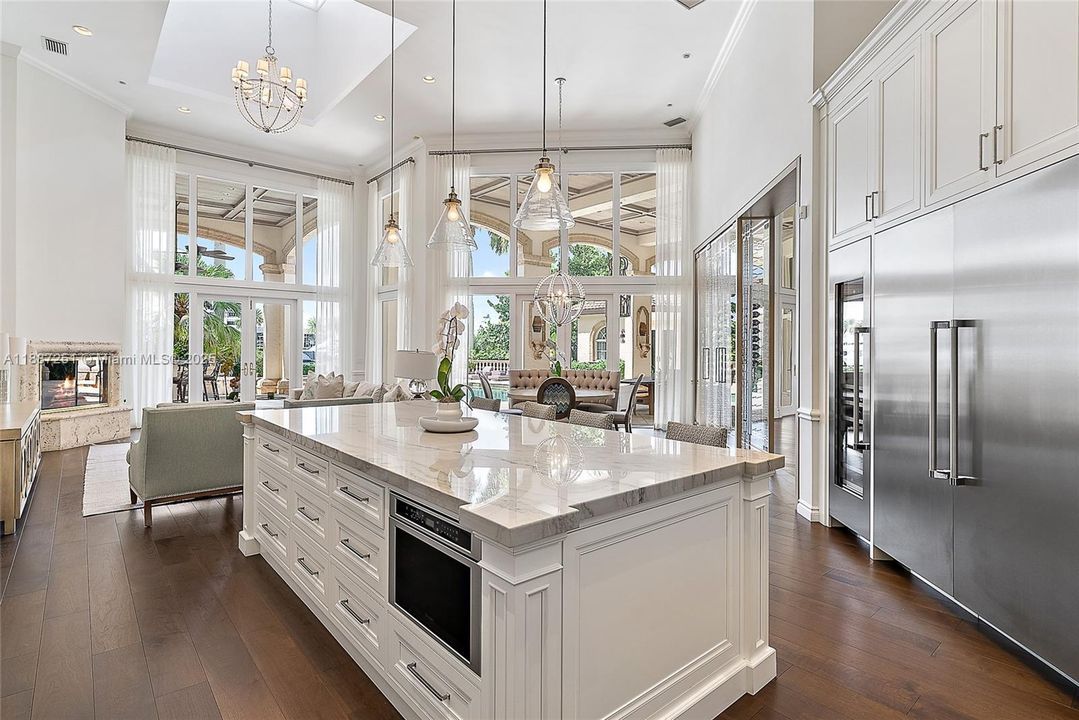 待售: $13,750,000 (6 贝兹, 6 浴室, 7001 平方英尺)