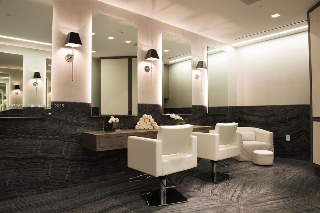 待售: $28,900,000 (5 贝兹, 5 浴室, 7630 平方英尺)