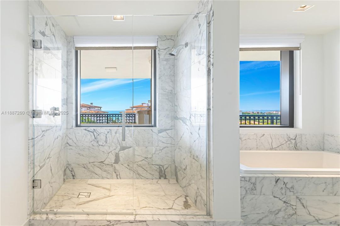 待售: $28,900,000 (5 贝兹, 5 浴室, 7630 平方英尺)