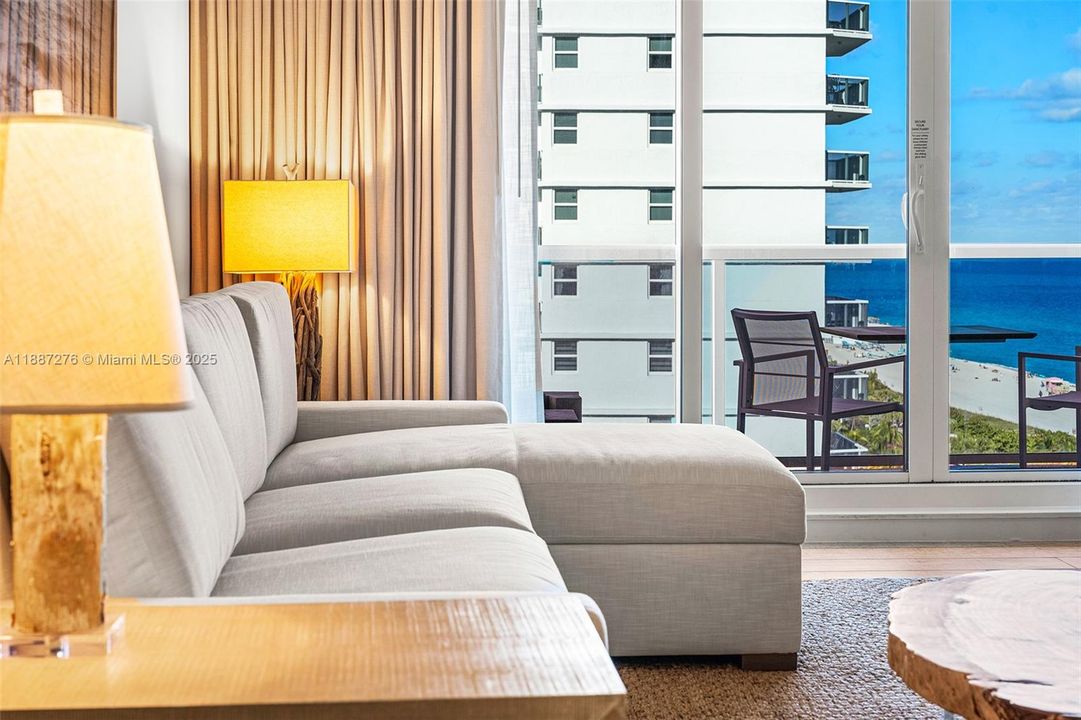 For Sale: $4,250,000 (2 beds, 2 baths, 1687 Square Feet)