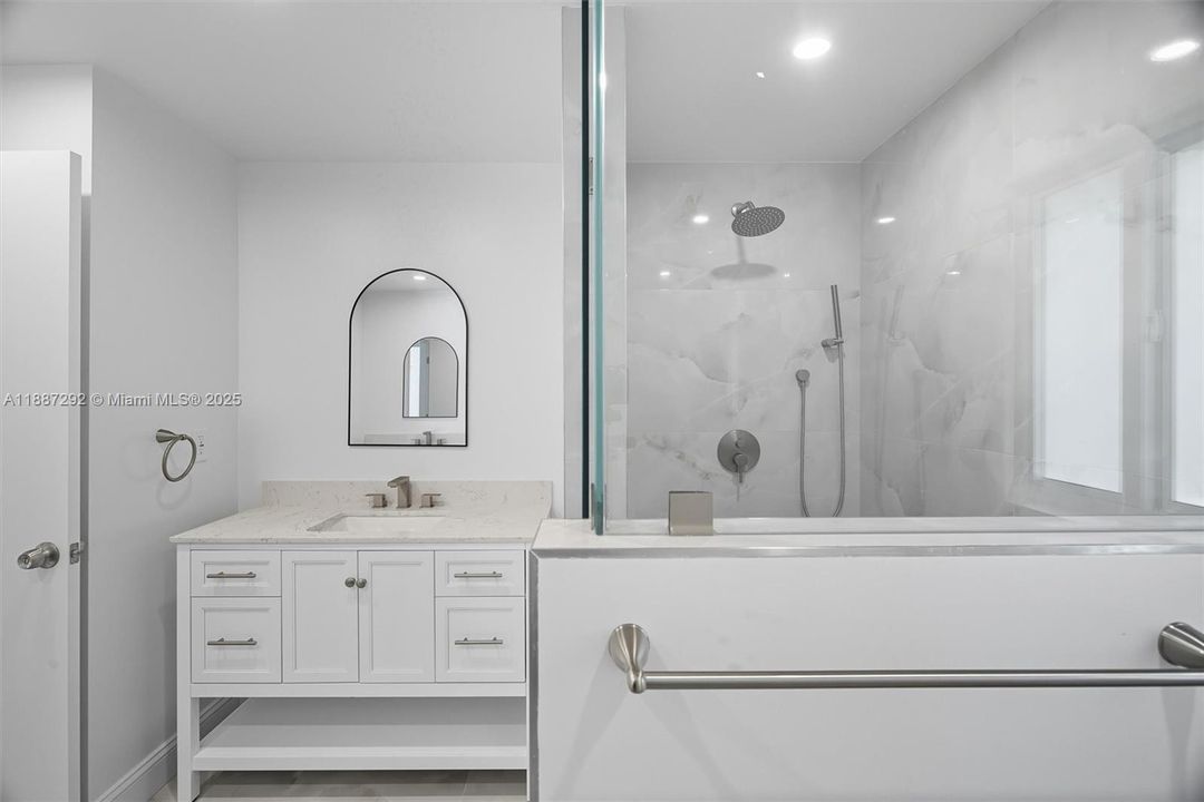 Recently Rented: $12,000 (4 beds, 3 baths, 3712 Square Feet)